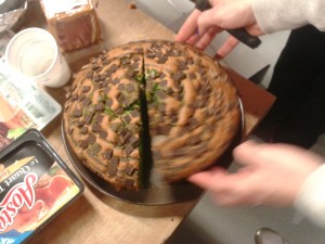 Hum, il a l'air bon le gâteau de Christelle!